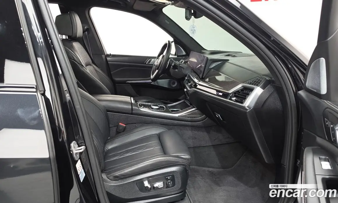 BMW X7 2023 4.4 автомат (гидро), фото 16