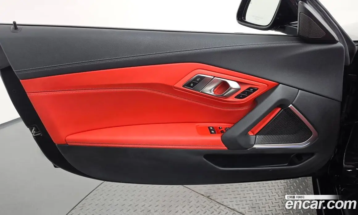BMW Z4 2023 2.0 автомат (гидро), фото 14