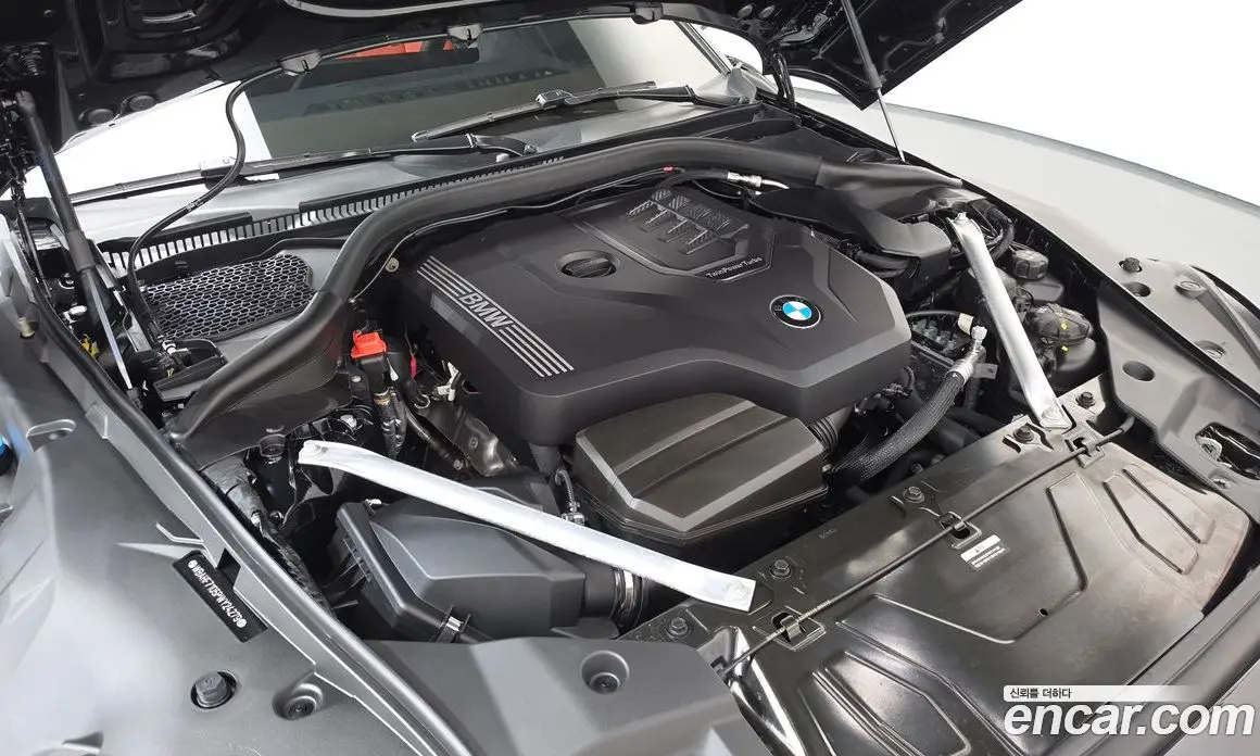 BMW Z4 2023 2.0 автомат (гидро), фото 6