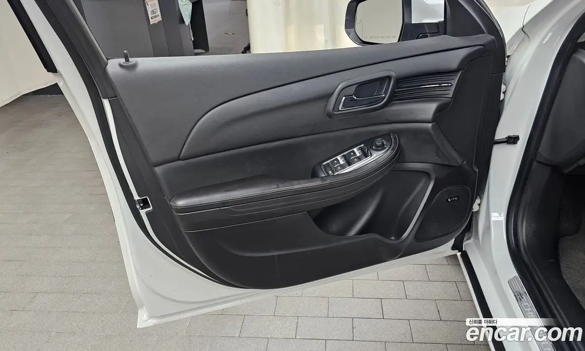 Chevrolet Malibu 2015 2.0 автомат (гидро), фото 13