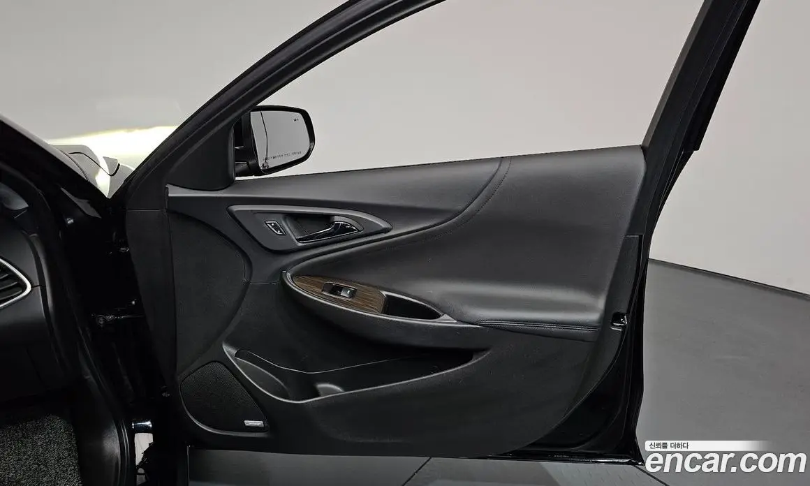 Chevrolet Malibu 2021 2.0 автомат (гидро), фото 13