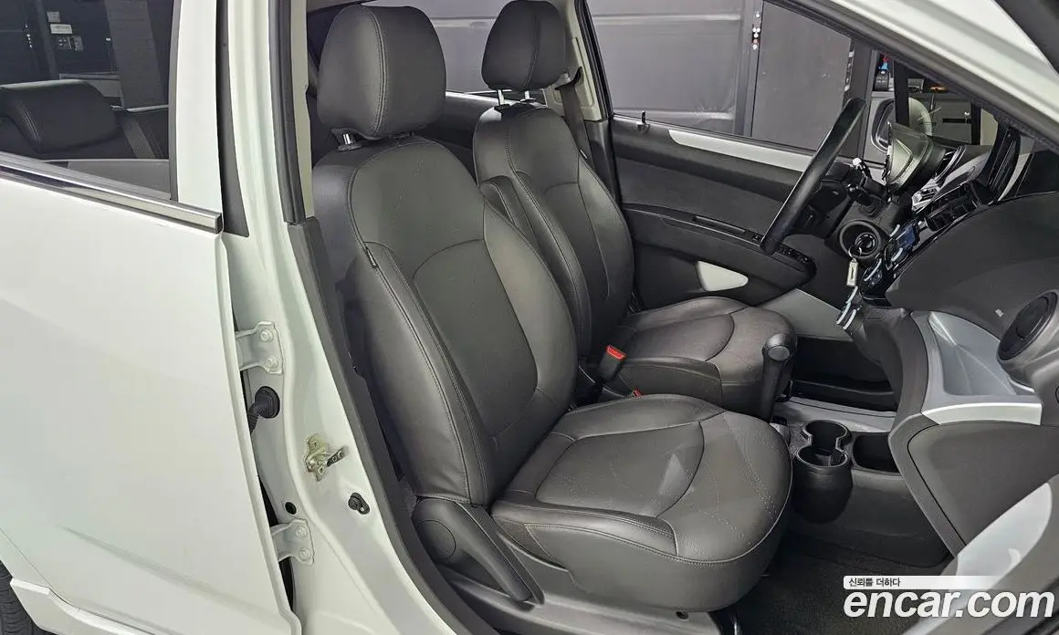 Chevrolet Spark 2014 1.0 автомат (гидро), фото 18 Chevrolet Spark 2014 1.0 автомат (гидро), фото 18