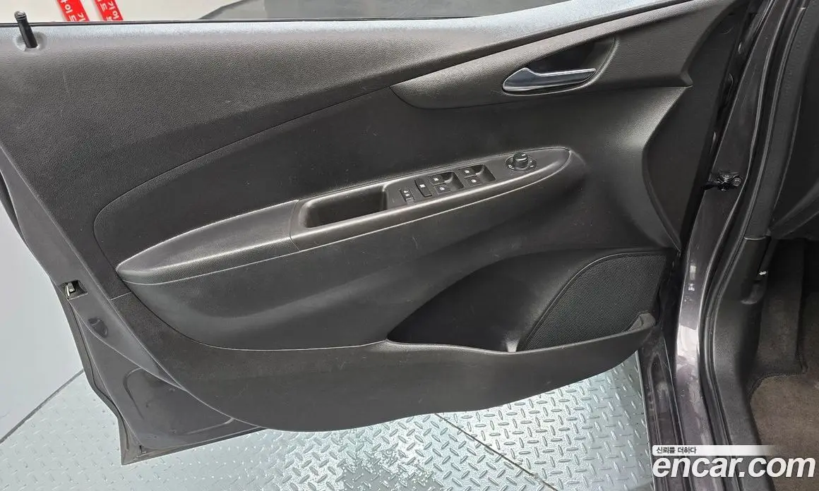 Chevrolet Spark 2016 1.0 автомат (гидро), фото 14