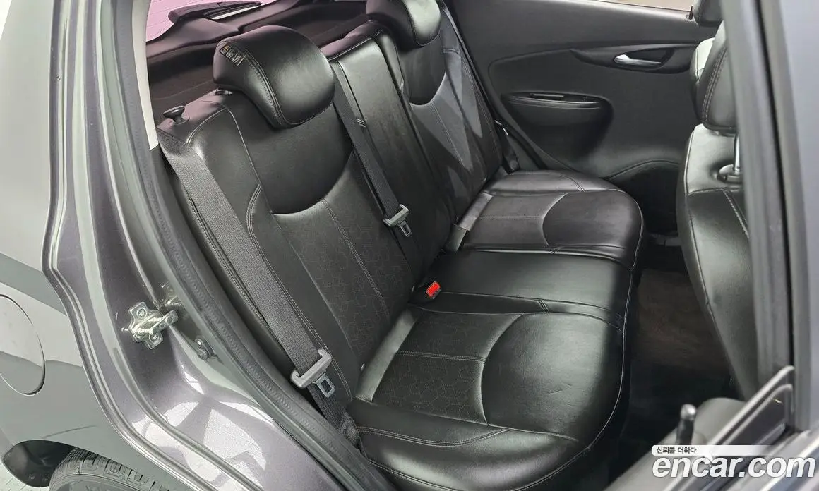Chevrolet Spark 2016 1.0 автомат (гидро), фото 17