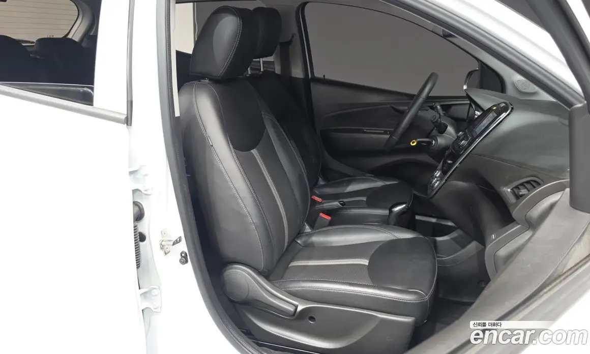 Chevrolet Spark 2018 1.0 автомат (гидро), фото 16 Chevrolet Spark 2018 1.0 автомат (гидро), фото 16