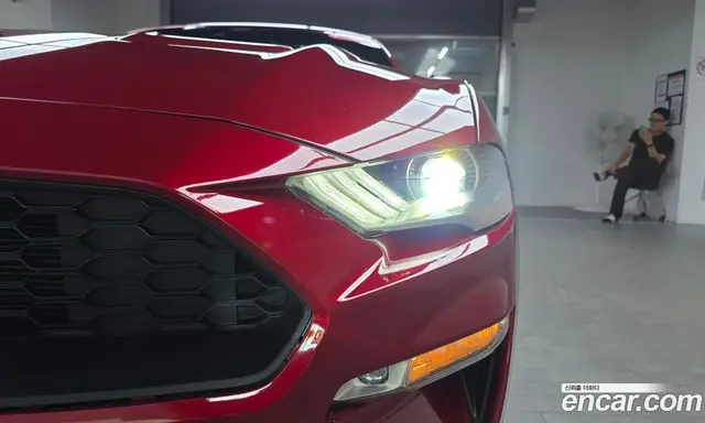 Ford Mustang 2021 2.3 автомат (гидро), миниатюра 7