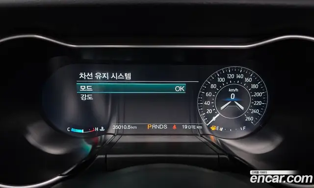 Ford Mustang 2021 2.3 автомат (гидро), миниатюра 10