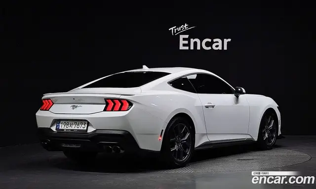 Ford Mustang, 2024, 10 935 км