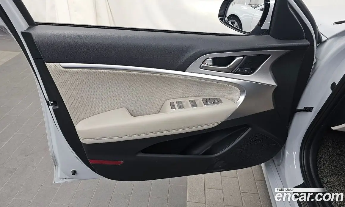 Genesis G70 2019 2.0 автомат (гидро), фото 14