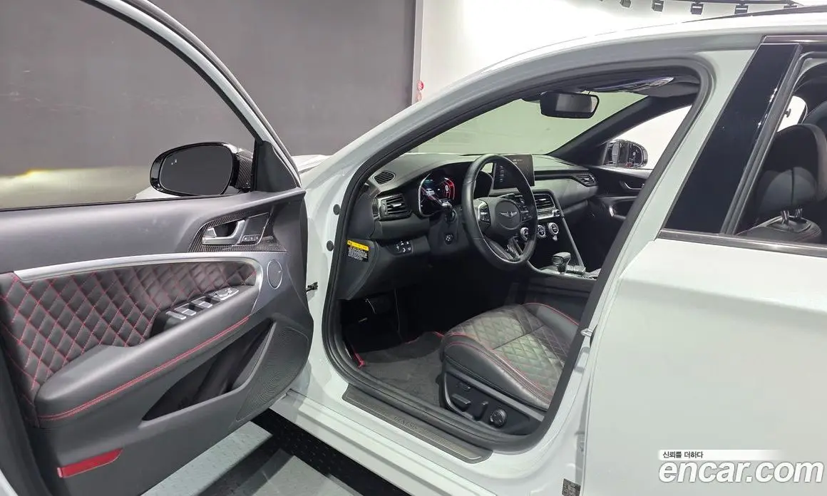 Genesis G70 2019 3.3 автомат (гидро), фото 13 Genesis G70 2019 3.3 автомат (гидро), фото 13