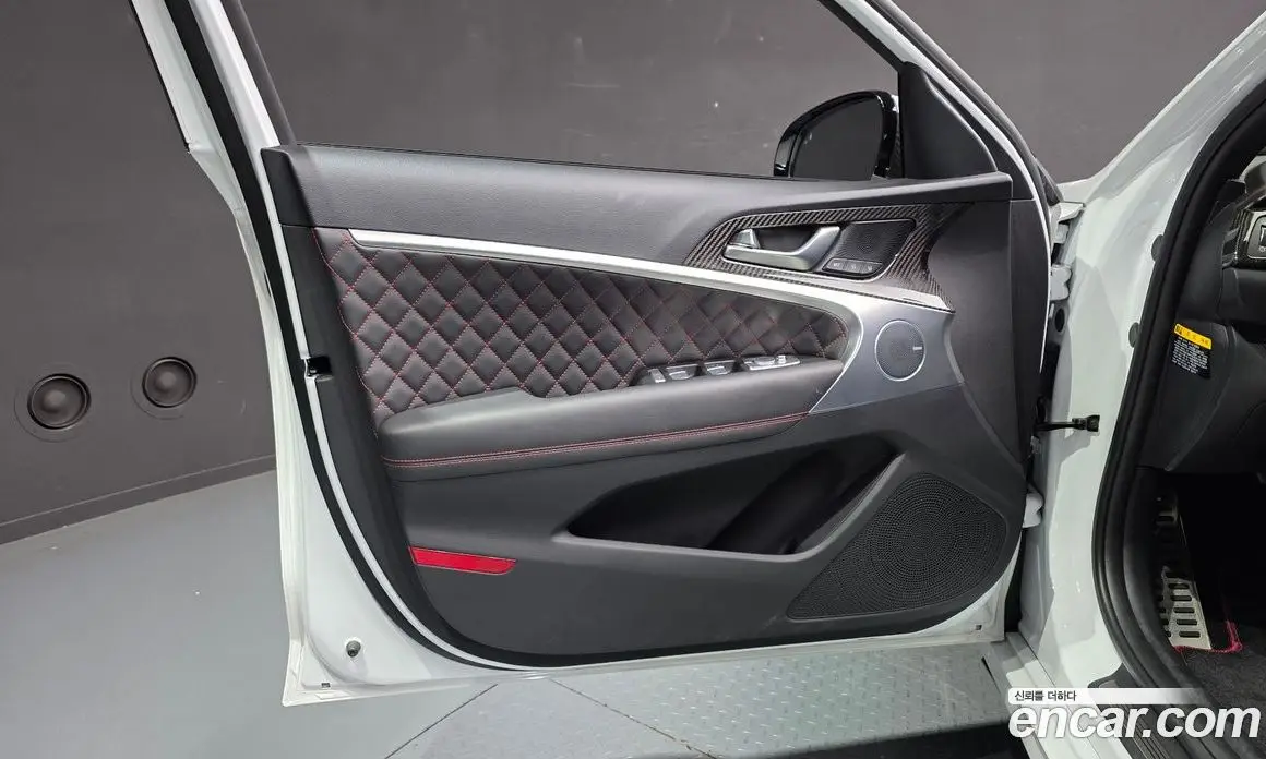 Genesis G70 2019 3.3 автомат (гидро), фото 14 Genesis G70 2019 3.3 автомат (гидро), фото 14