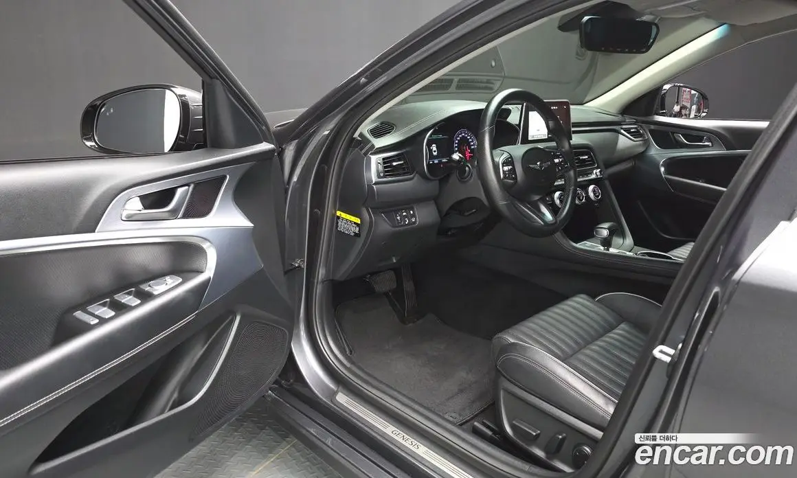Genesis G70 2019 2.0 автомат (гидро), фото 13 Genesis G70 2019 2.0 автомат (гидро), фото 13