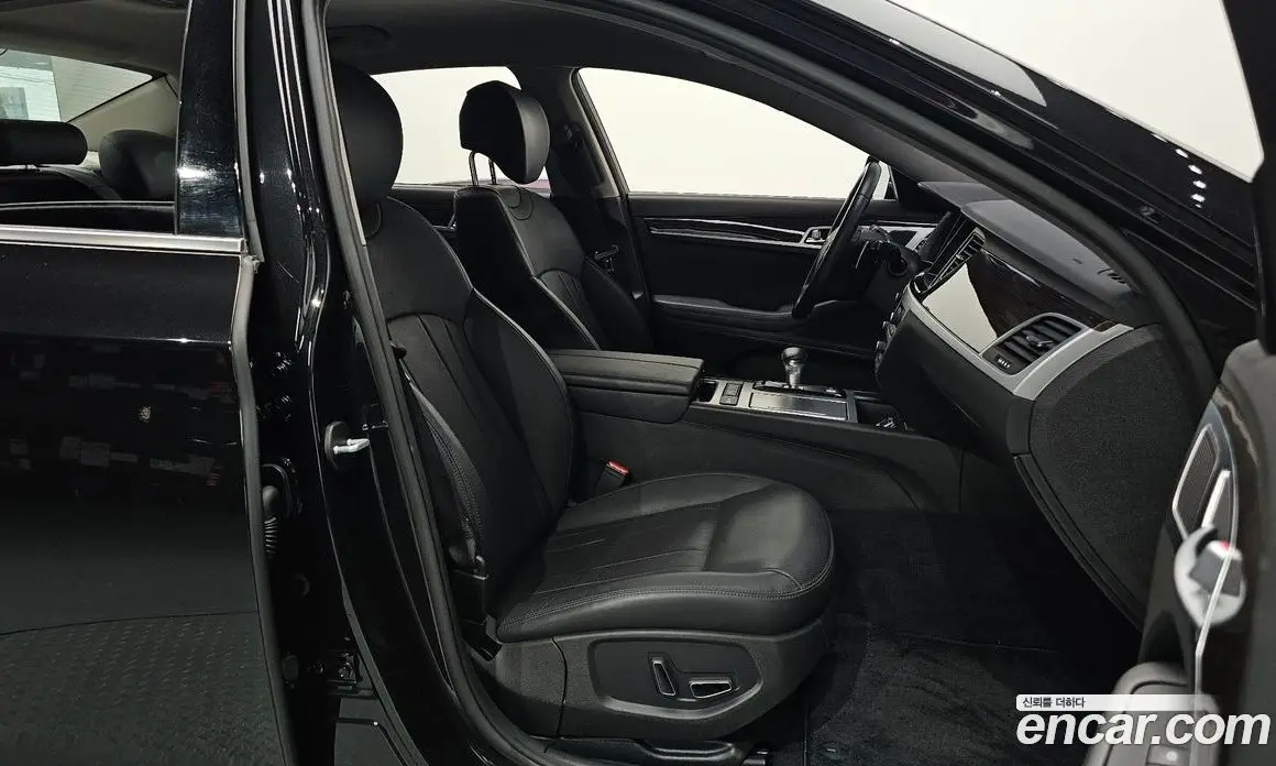 Genesis G80 2017 3.3 автомат (гидро), фото 12 Genesis G80 2017 3.3 автомат (гидро), фото 12