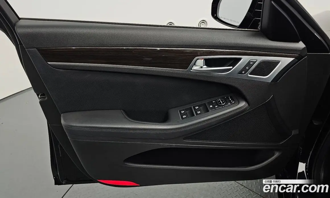 Genesis G80 2017 3.3 автомат (гидро), фото 13 Genesis G80 2017 3.3 автомат (гидро), фото 13