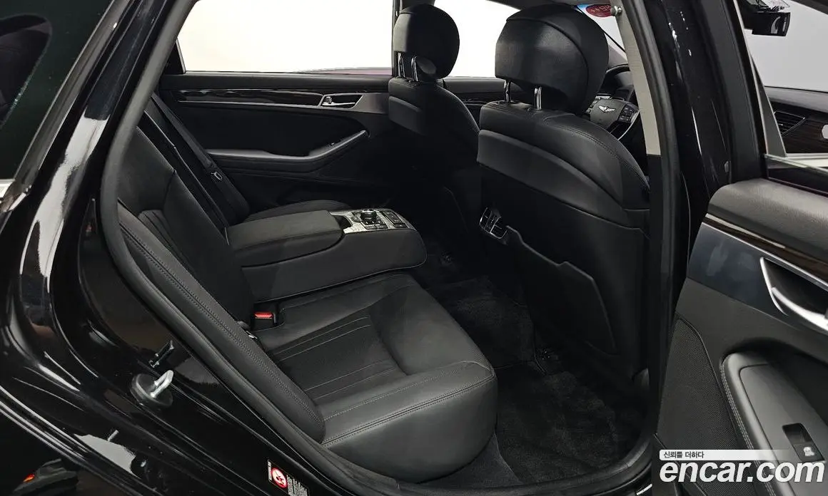 Genesis G80 2017 3.3 автомат (гидро), фото 15 Genesis G80 2017 3.3 автомат (гидро), фото 15