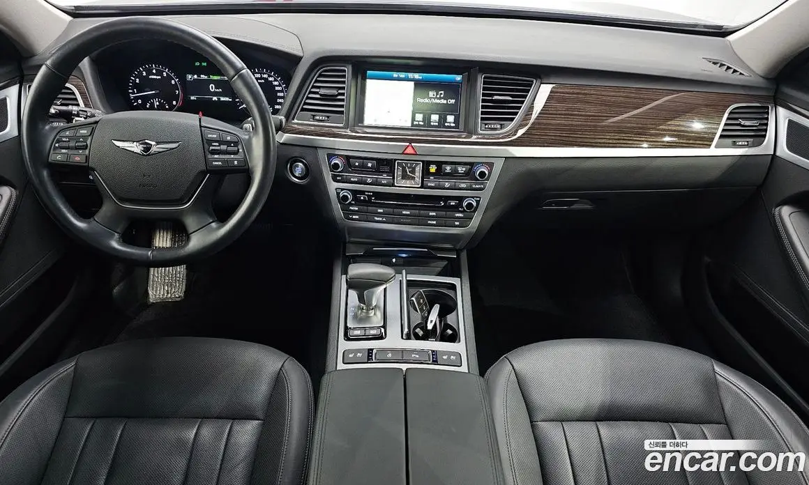 Genesis G80 2017 3.3 автомат (гидро), фото 9 Genesis G80 2017 3.3 автомат (гидро), фото 9
