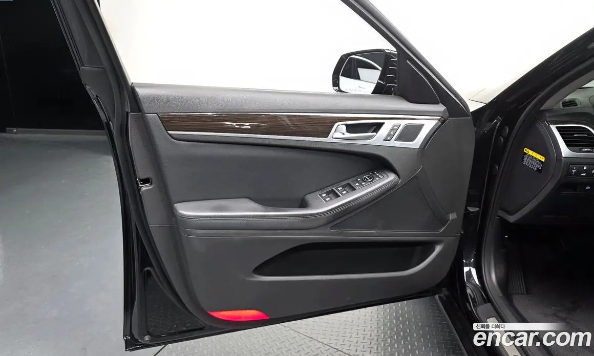 Genesis G80 2018 3.3 автомат (гидро), фото 13 Genesis G80 2018 3.3 автомат (гидро), фото 13