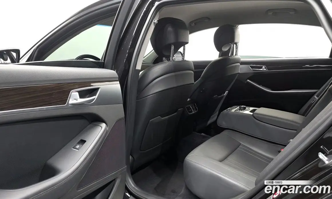 Genesis G80 2018 3.3 автомат (гидро), фото 16 Genesis G80 2018 3.3 автомат (гидро), фото 16