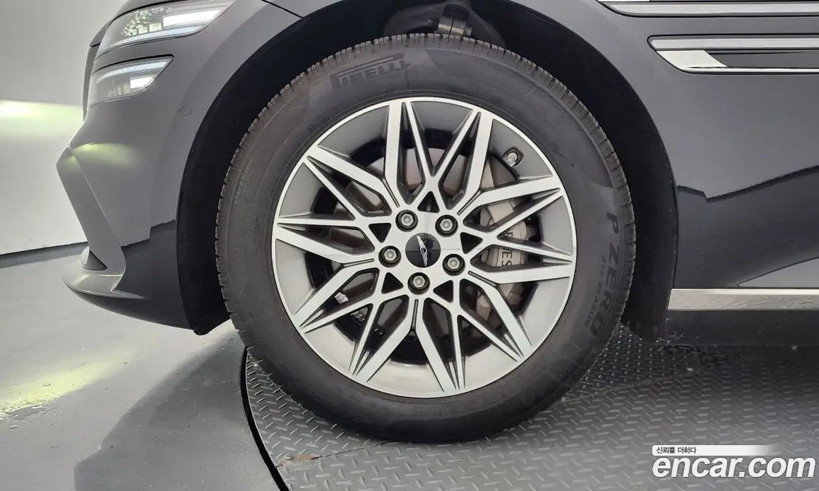 Genesis G80 2025 2.5 автомат (гидро), фото 5