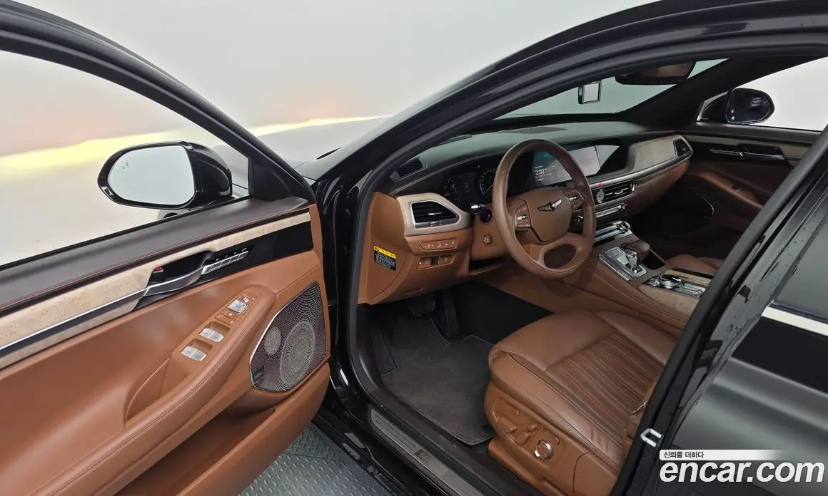 Genesis G90 2019 3.3 автомат (гидро), фото 13 Genesis G90 2019 3.3 автомат (гидро), фото 13