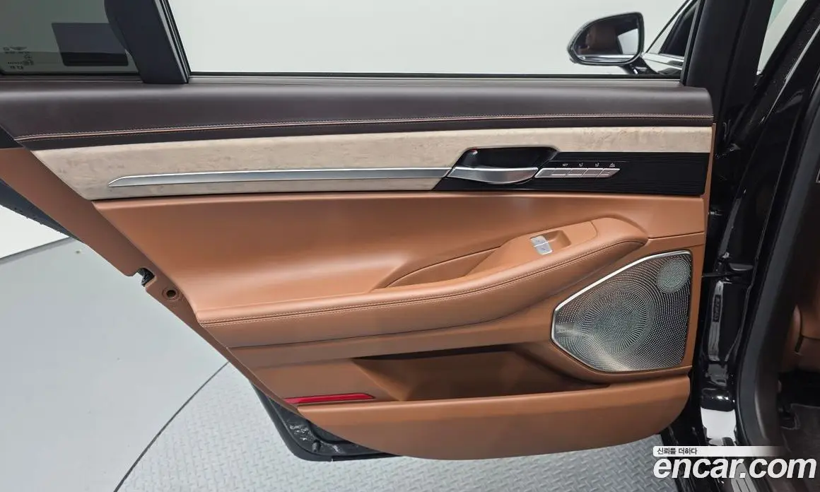 Genesis G90 2019 3.3 автомат (гидро), фото 15 Genesis G90 2019 3.3 автомат (гидро), фото 15