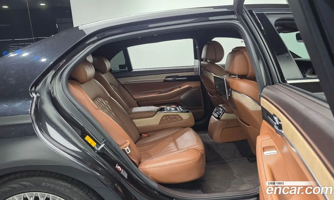 Genesis G90 2019 3.3 автомат (гидро), фото 17 Genesis G90 2019 3.3 автомат (гидро), фото 17