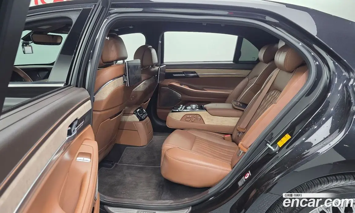 Genesis G90 2019 3.3 автомат (гидро), фото 18 Genesis G90 2019 3.3 автомат (гидро), фото 18