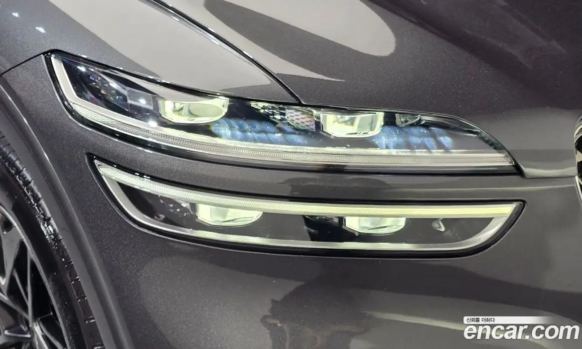 Genesis GV70 2021 2.5 автомат (гидро), фото 8