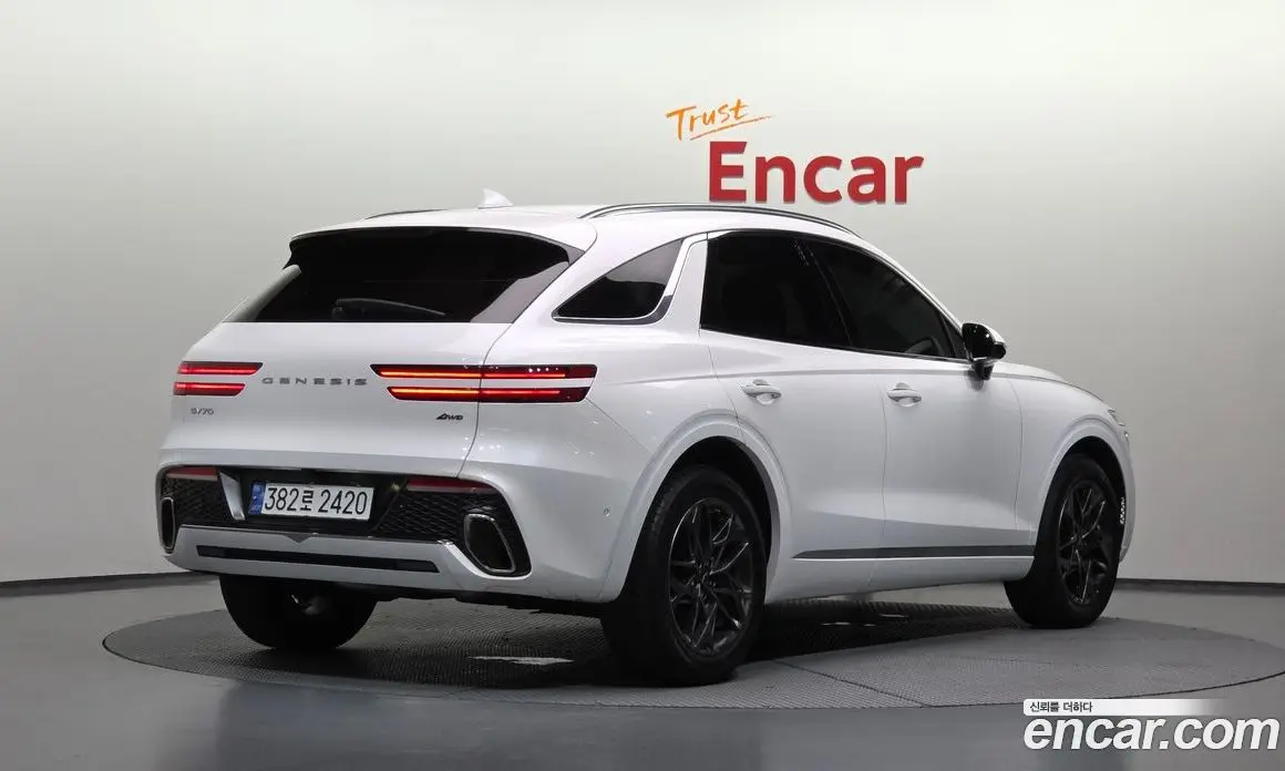 Genesis GV70 2021 2.5 автомат (гидро), фото 2 Genesis GV70 2021 2.5 автомат (гидро), фото 2