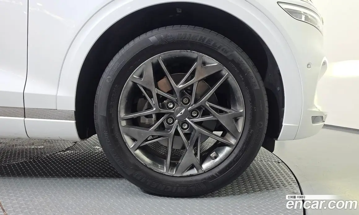 Genesis GV70 2021 2.5 автомат (гидро), фото 7 Genesis GV70 2021 2.5 автомат (гидро), фото 7
