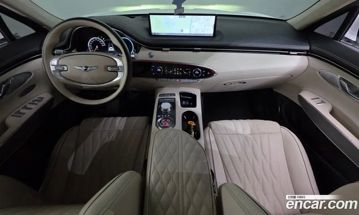 Genesis GV70 2021 2.5 автомат (гидро), фото 10 Genesis GV70 2021 2.5 автомат (гидро), фото 10