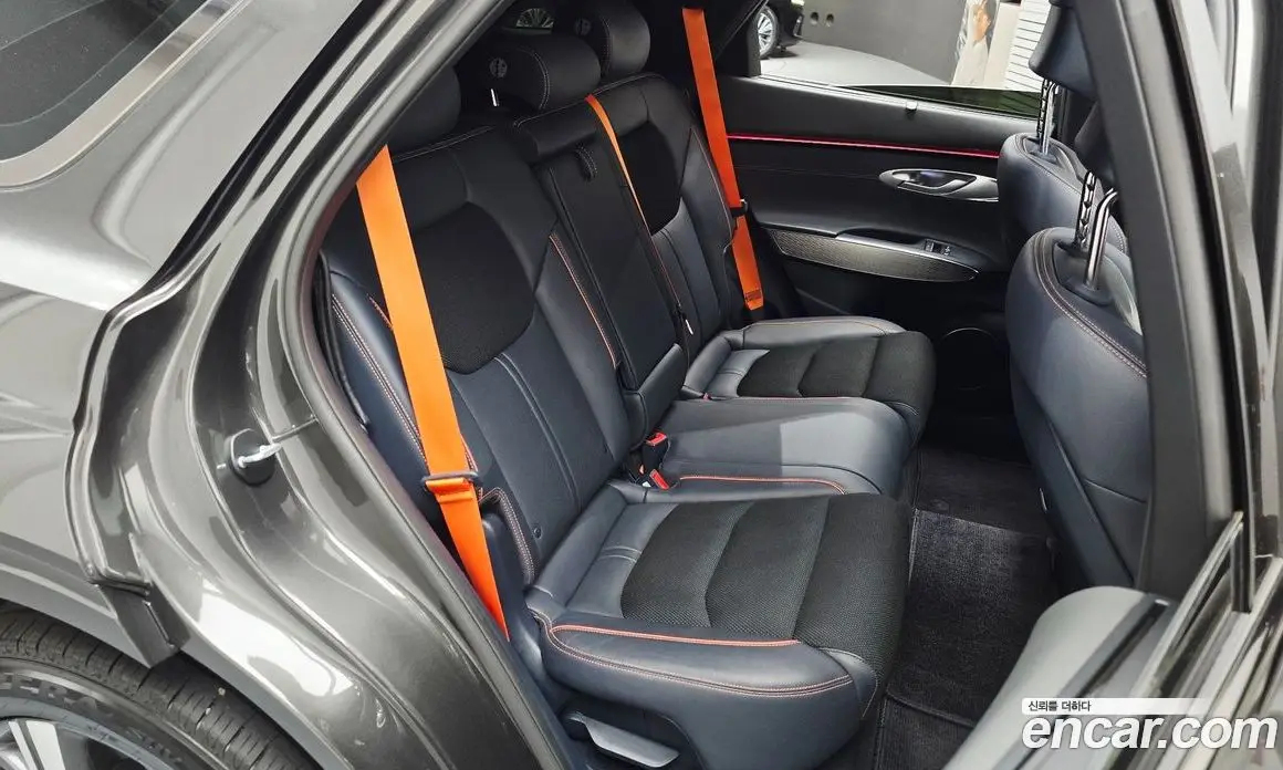 Genesis GV70 2024 2.5 автомат (гидро), фото 17 Genesis GV70 2024 2.5 автомат (гидро), фото 17