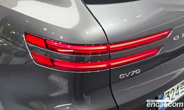 Genesis GV70 2024 2.5 автомат (гидро), миниатюра 9 Genesis GV70 2024 2.5 автомат (гидро), миниатюра 9