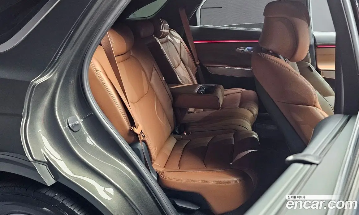 Genesis GV70 2024 2.5 автомат (гидро), фото 17