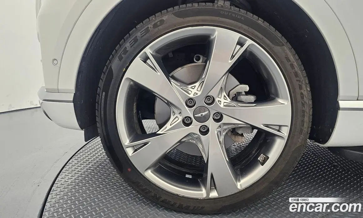 Genesis GV80 2021 2.5 автомат (гидро), фото 5 Genesis GV80 2021 2.5 автомат (гидро), фото 5