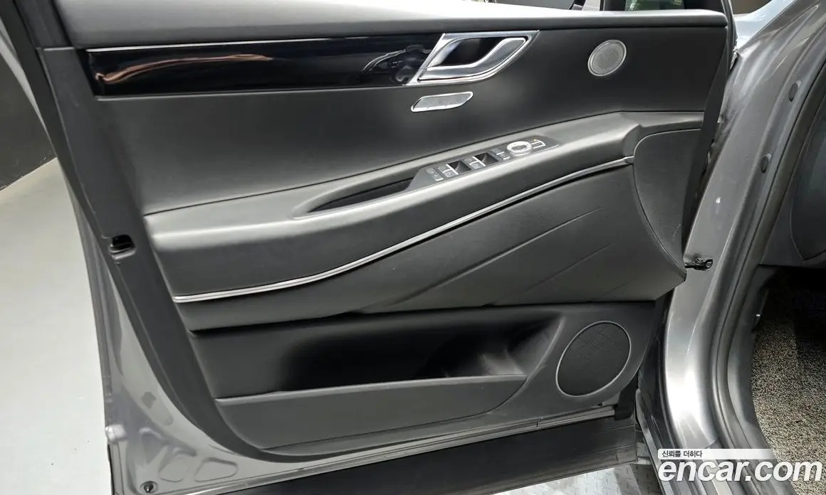 Genesis GV80 2021 2.5 автомат (гидро), фото 14 Genesis GV80 2021 2.5 автомат (гидро), фото 14