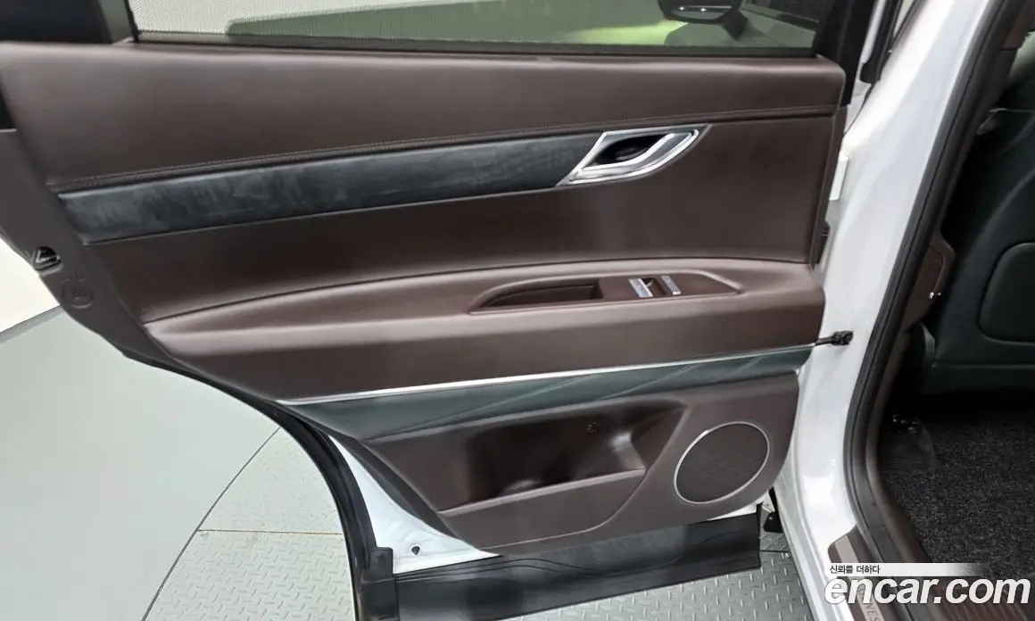 Genesis GV80 2021 2.5 автомат (гидро), фото 15 Genesis GV80 2021 2.5 автомат (гидро), фото 15
