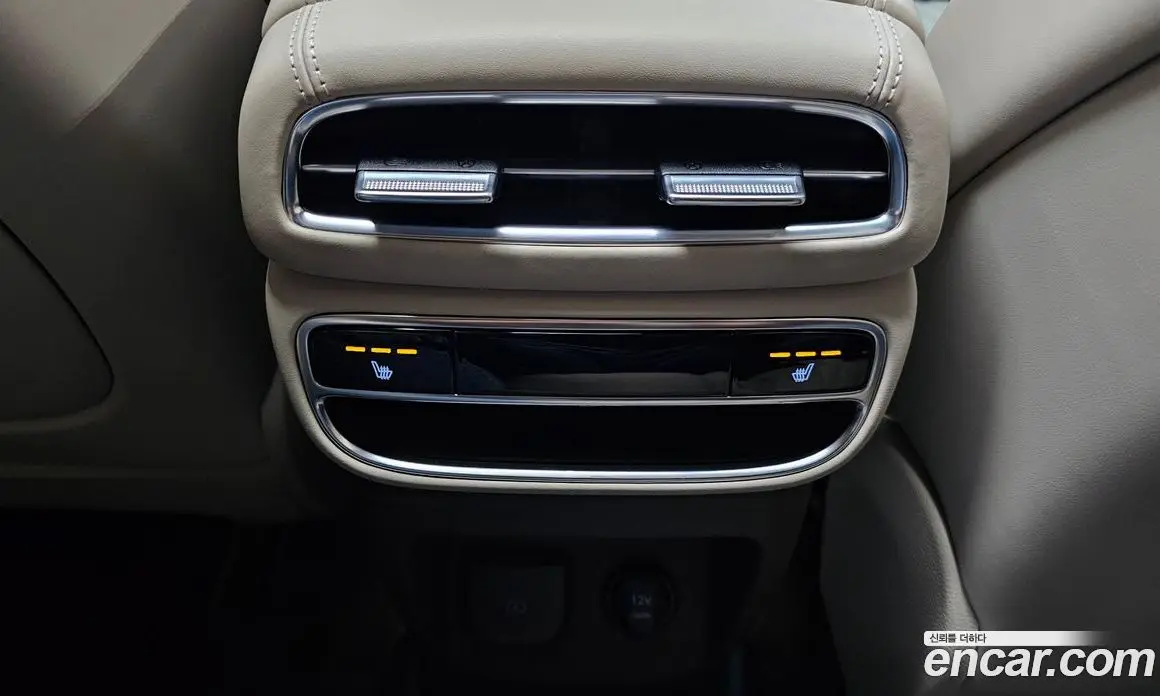 Genesis GV80 2022 2.5 автомат (гидро), фото 20 Genesis GV80 2022 2.5 автомат (гидро), фото 20