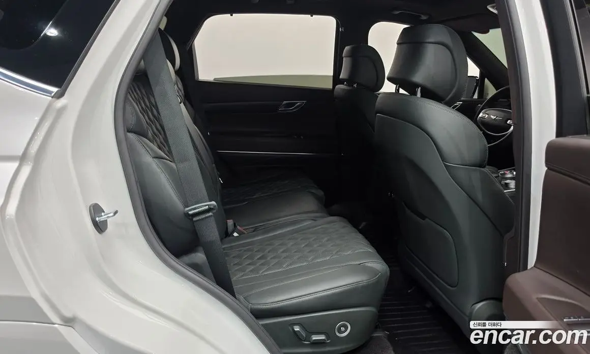 Genesis GV80 2022 3.0 автомат (гидро), фото 18 Genesis GV80 2022 3.0 автомат (гидро), фото 18