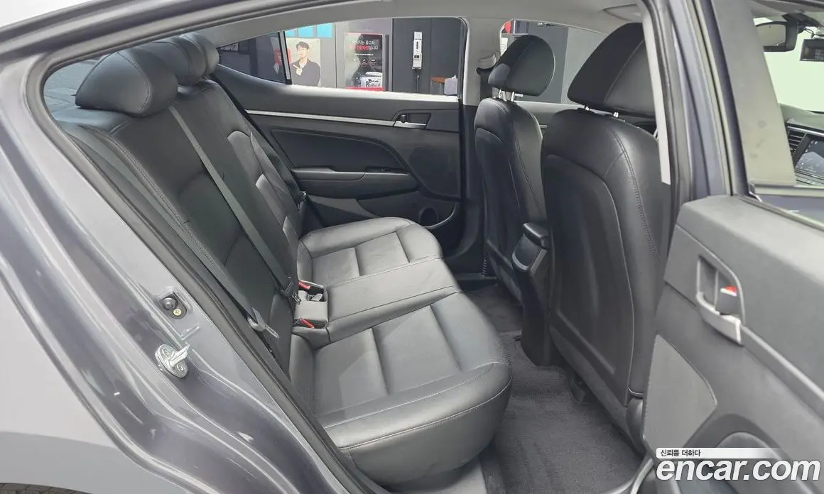 Hyundai Avante 2017 1.6 автомат (гидро), фото 16 Hyundai Avante 2017 1.6 автомат (гидро), фото 16