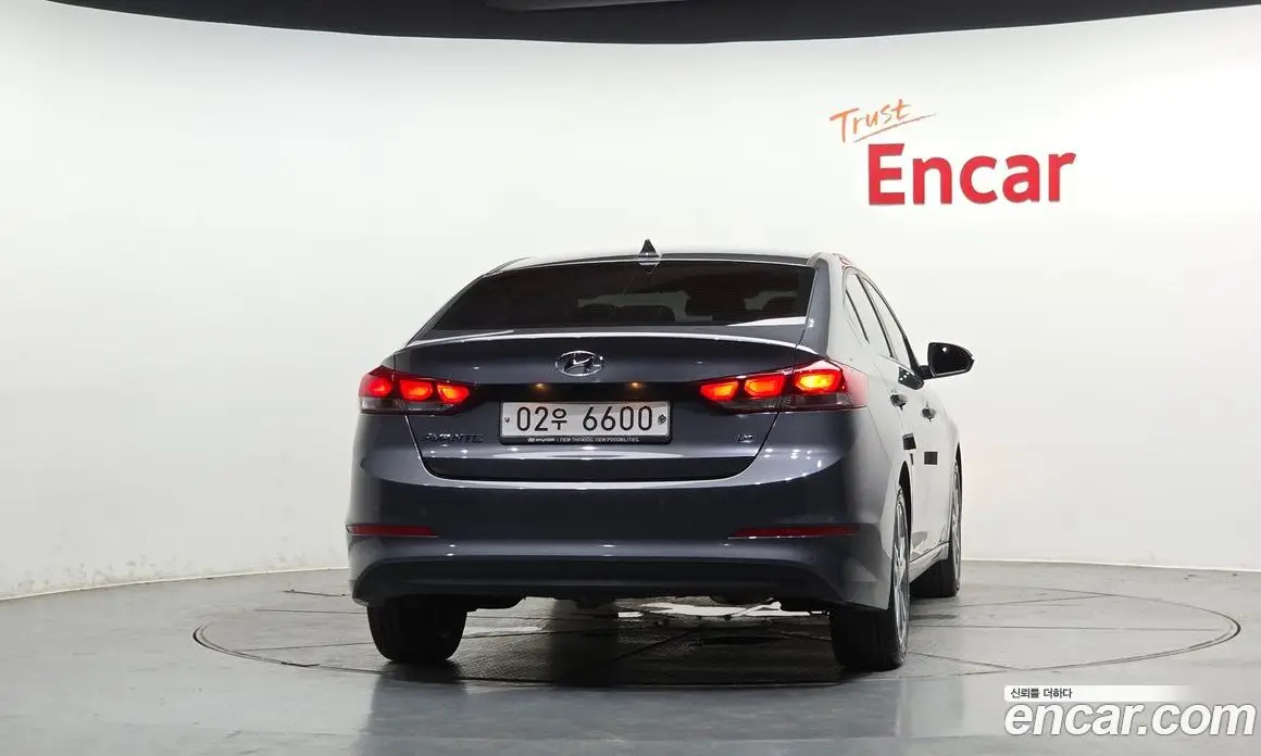 Hyundai Avante 2017 1.6 автомат (гидро), фото 4 Hyundai Avante 2017 1.6 автомат (гидро), фото 4
