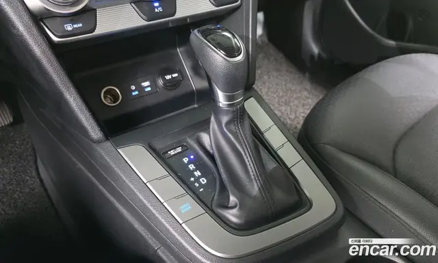 Hyundai Avante 2019 1.6 автомат (гидро), миниатюра 12