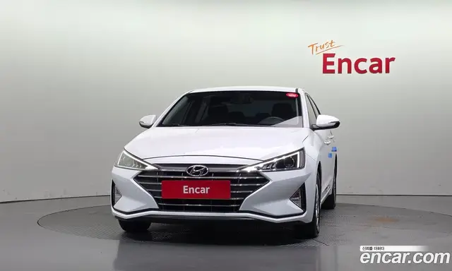 Hyundai Avante 2019 1.6 автомат (гидро), миниатюра 3
