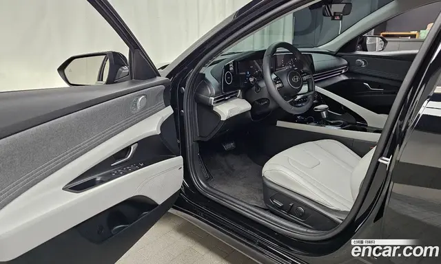 Hyundai Avante 2022 1.6 автомат (гидро), миниатюра 12