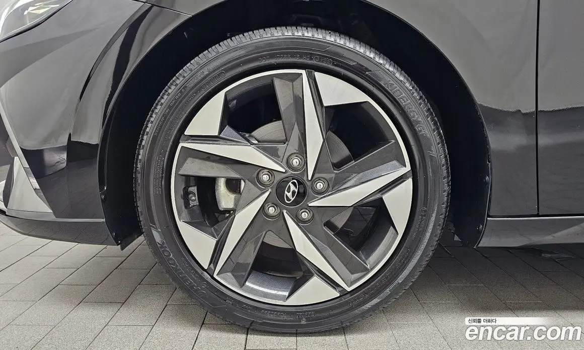 Hyundai Avante 2022 1.6 автомат (гидро), фото 4 Hyundai Avante 2022 1.6 автомат (гидро), фото 4