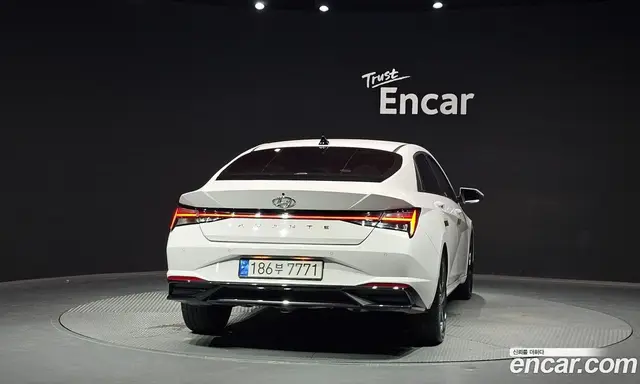 Hyundai Avante 2023 1.6 автомат (гидро), миниатюра 4