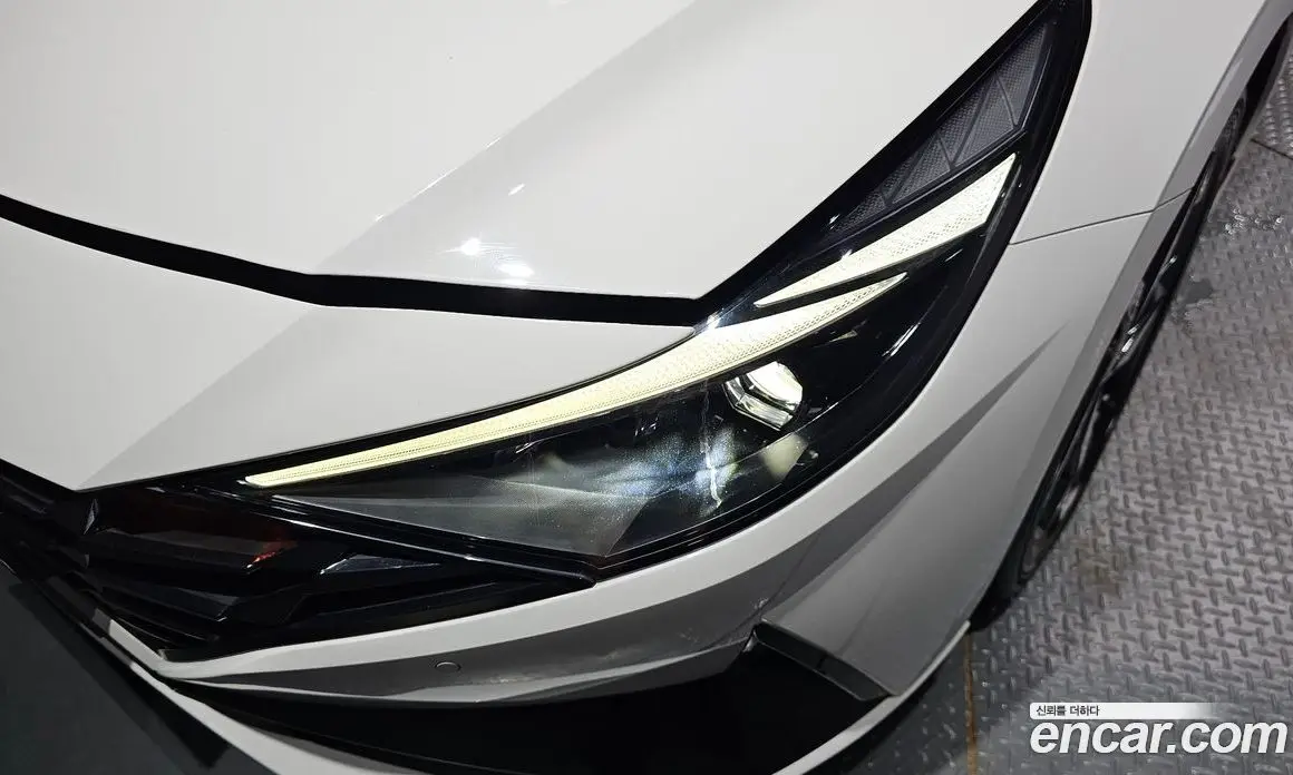 Hyundai Avante 2023 1.6 автомат (гидро), фото 8