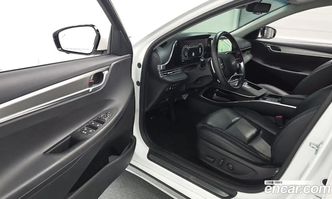 Hyundai Grandeur 2021 2.5 автомат (гидро), фото 13