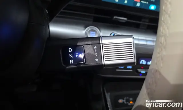 Hyundai Kona 2025 1.6 автомат (гидро), миниатюра 12