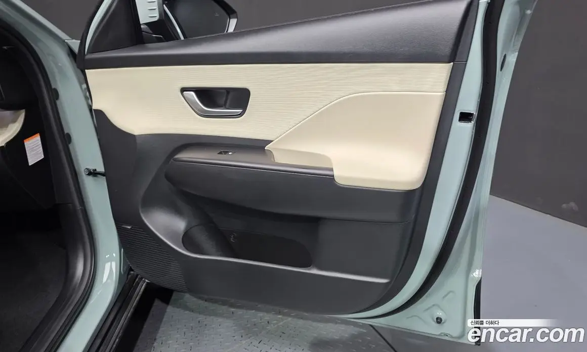 Hyundai Kona 2025 1.6 автомат (гидро), фото 14